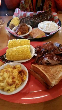 Smoke BBQ Pit